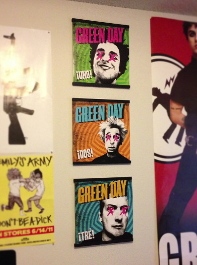 Green-Day-vinyl-record-display