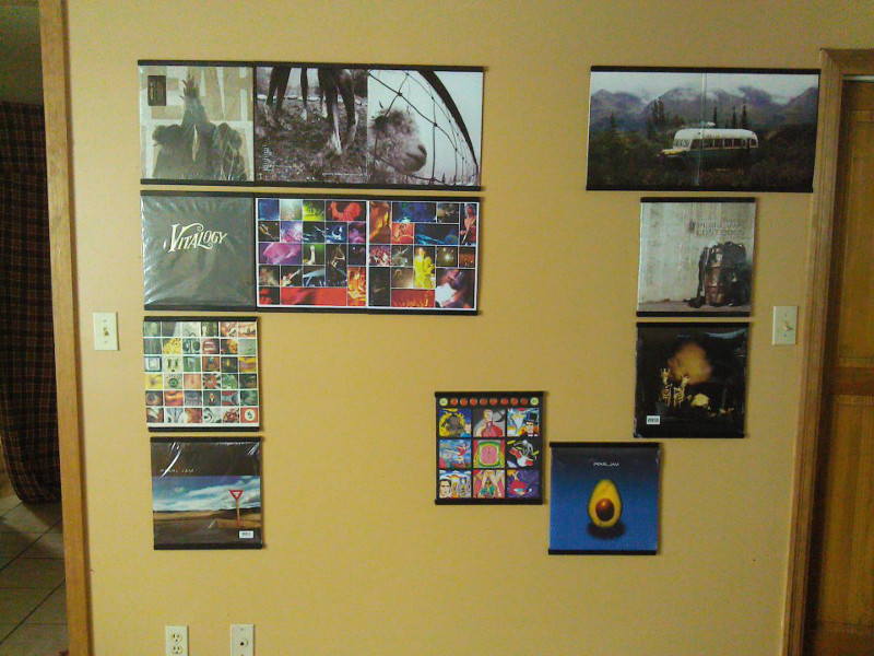 Pearl-Jam-vinyl-display