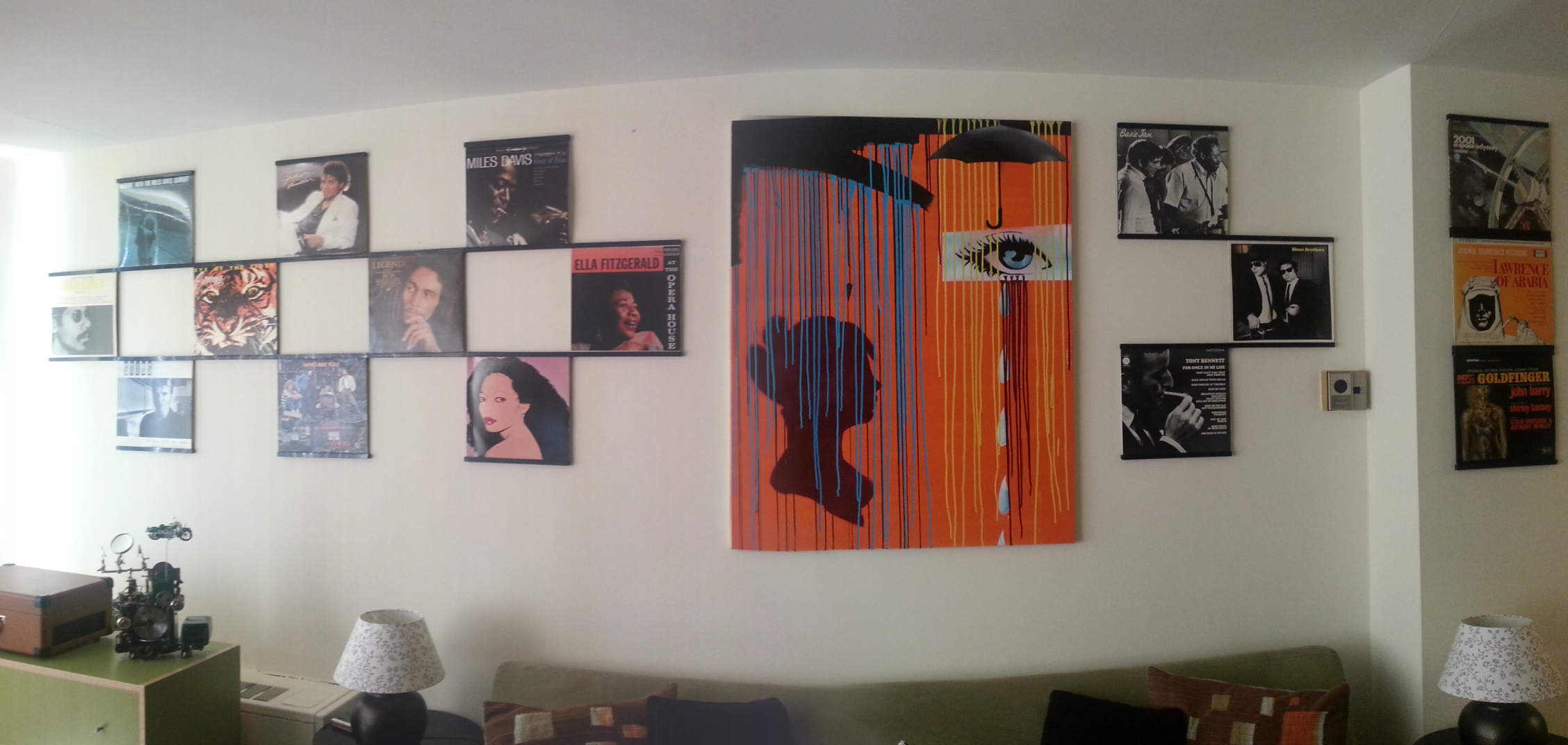 awesome_vinyl_record_display