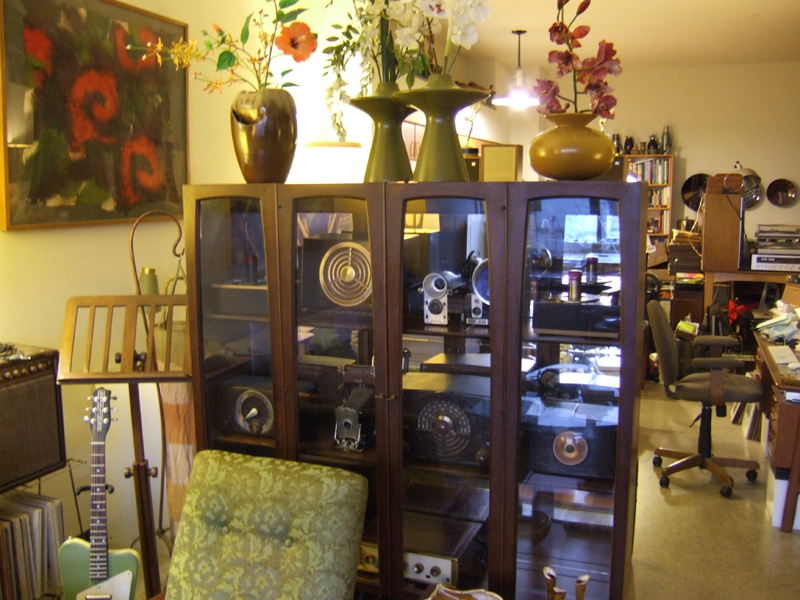 record_cover_room_divider_01